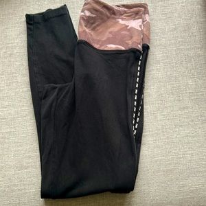 PINK Victoria’s Secret Yoga pants- M